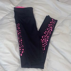 Live Love Dream yoga/workout pants! Size small